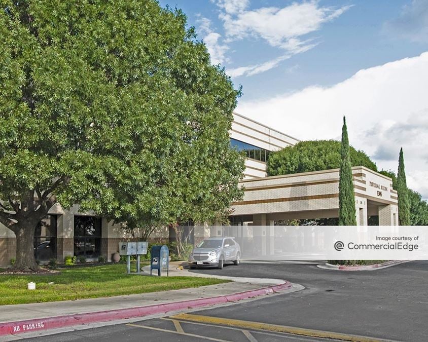 Central Texas Medical Center Professional Building 1305 Wonder