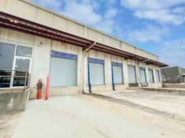±32,565 SF Industrial Facility Near Lakefront Airport
