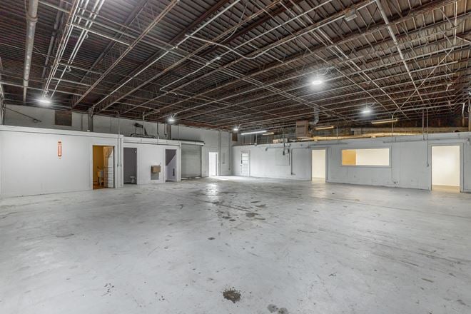 3707 Calhoun Ave