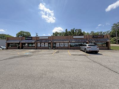 Maple Plaza West