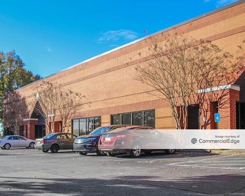805 Marathon Pkwy