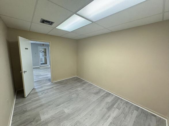 San Carlos Blvd Office - Close near Sanibel