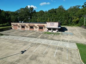 Former Doe's Restaurant - Florence, MS