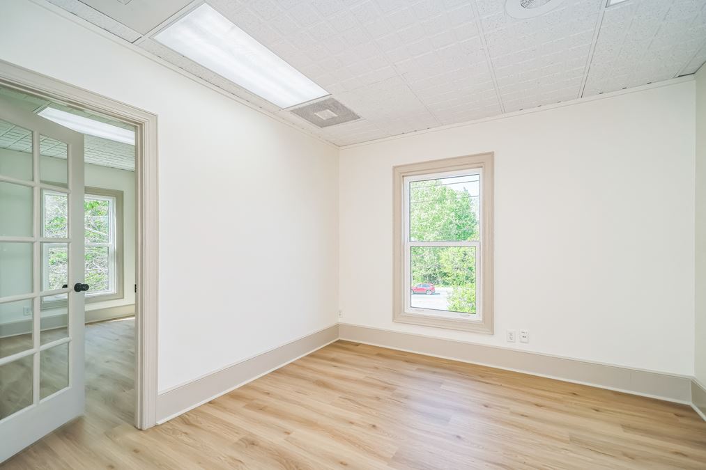 3375 Capital Cir NE Bldg C100