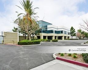 California Commerce Center
