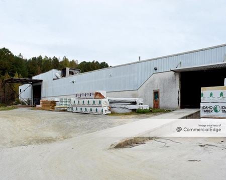 Industrial space for Rent at 7385 Graham Road in Fairburn