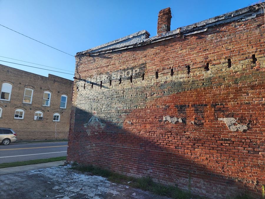 Commercial Building in Downtown Bethel - 7410 Main St and 7412 Main St.(Commercial Duplex)