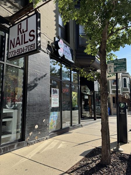 Photo of commercial space at 2521 North Lincoln Avenue in Chicago