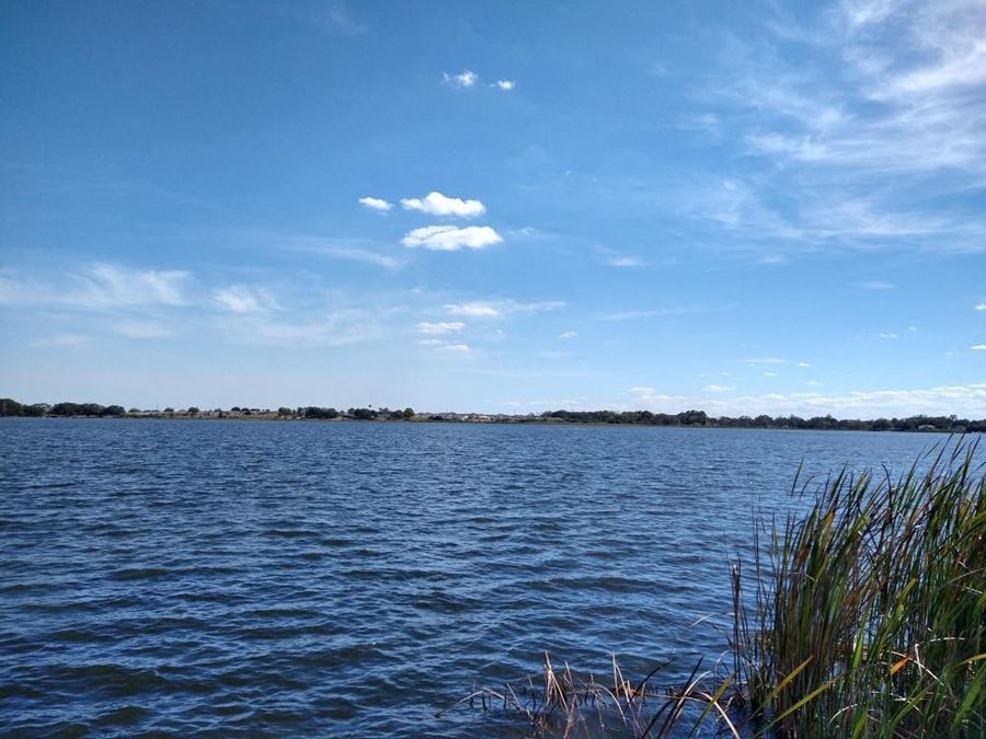 9 AC Lakefront Site on Chain of Lakes