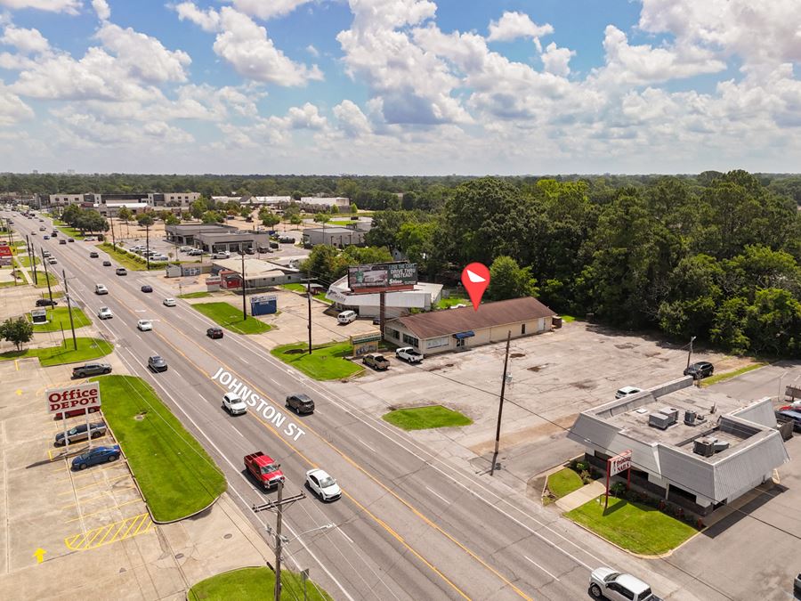 Highly-Visible Retail – Income Production and Development Potential