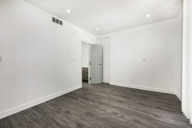 2777 Pacific Ave
