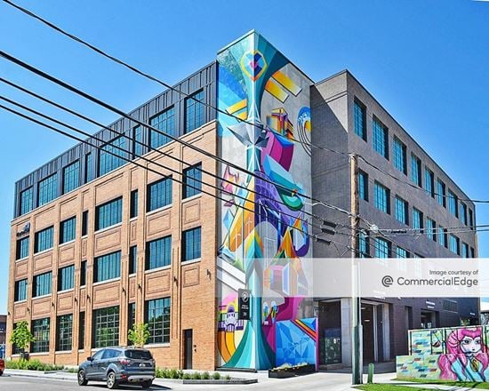 3083 Walnut