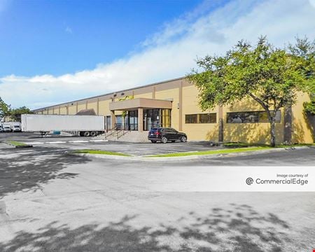 Industrial space for Rent at 1900 NW 82nd Avenue in Doral