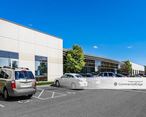 Grand Oak Office III & IV
