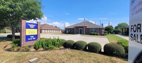 4005 Gateway Dr