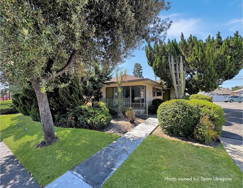 166 E Foothill Blvd