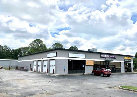 Photo of commercial space at 10035 Memorial Parkway SW in Huntsville