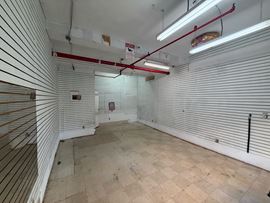 Retail space for lease in Prime Corona location