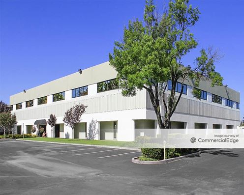 2975 Stender Wy