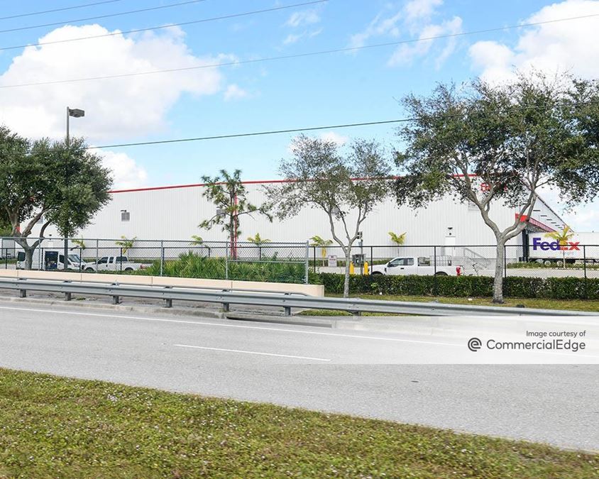 5851 45th Street 5851 45th Street Industrial Building