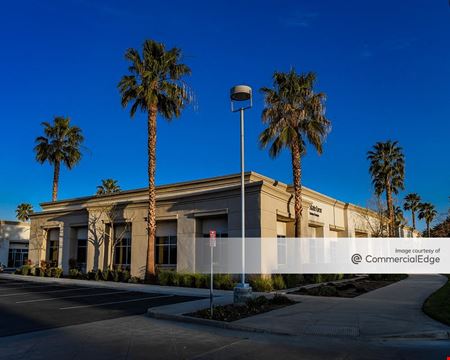 Photo of commercial space at 4801 Calloway Drive in Bakersfield