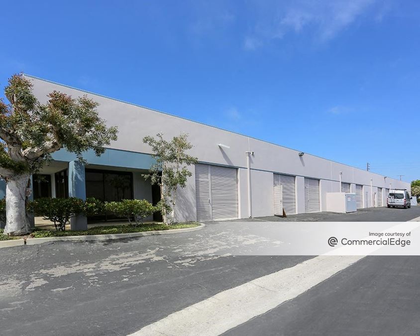Ventura Business Park I 1756 Eastman Avenue Industrial Building