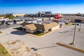 68th & Memorial Woodland Hills Mall Pad Site & Restaurant
