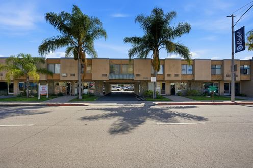 3520 Long Beach Blvd 