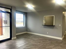 Freestanding Office/Retail