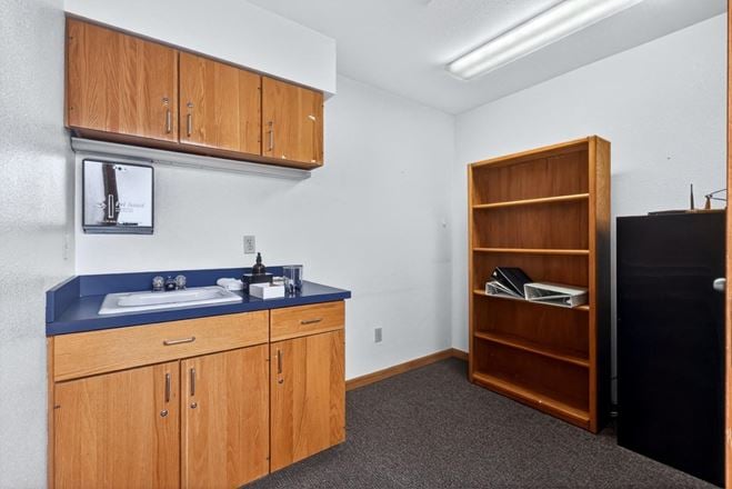 950 W. Ironwood Dr. #4
