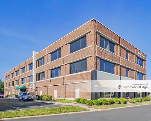 Herndon Parkway Center