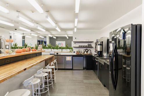 261 Madison Ave - Industrious 