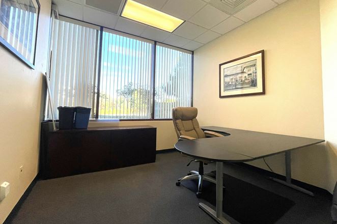 895 Aerovista Place, Suite 102