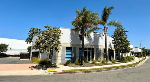 401 Spectrum Circle