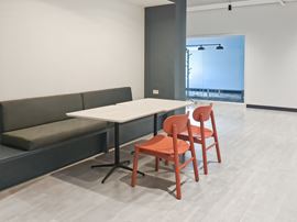 Regus - Marlboro - RT 520