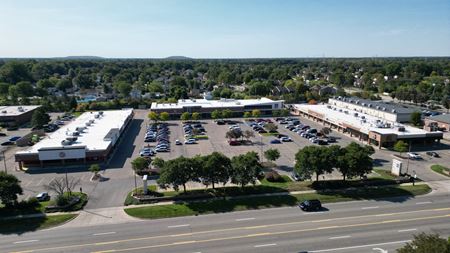 Retail space for Rent at 42053 Ford Rd. in Canton