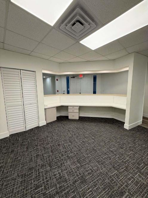 Presidential Circle Office Plaza
