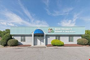 CORNER COMMERCIAL BUILDING NEAR DOWNTOWN - FOR LEASE OR SALE