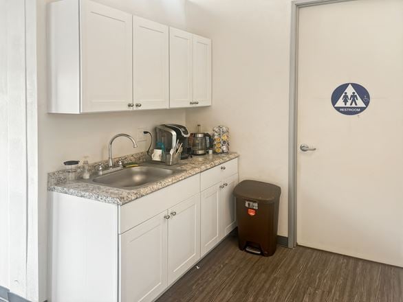 Regus - Oceanside - Mission Ave