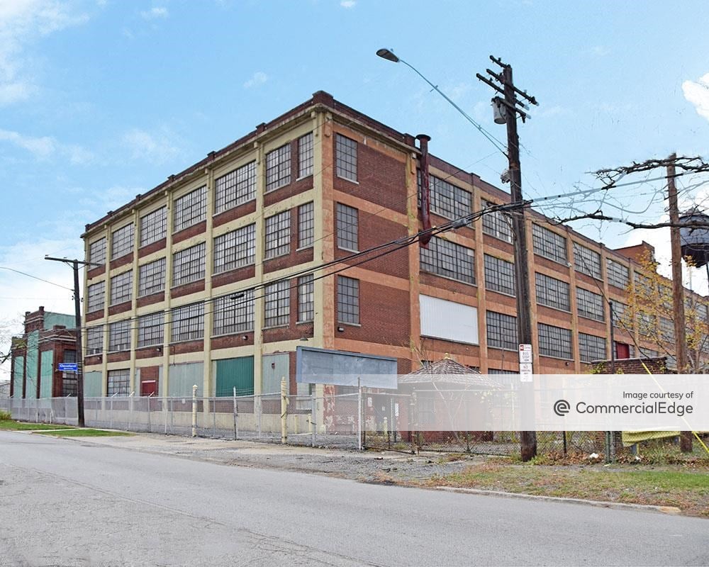 12711 Taft Avenue - 12711 Taft Avenue | Industrial Building