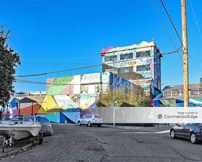 Lake Merritt Plaza
