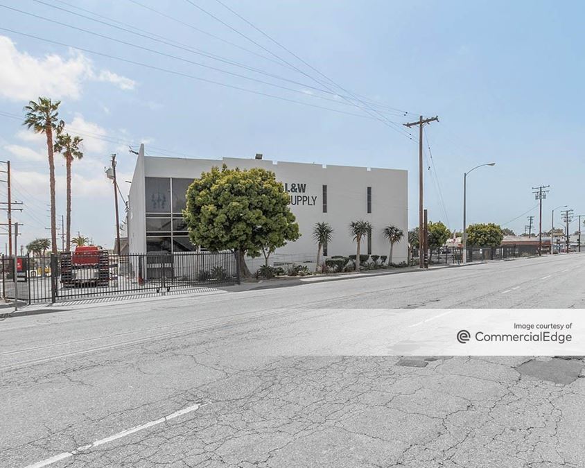 900 West Florence Avenue, Inglewood, CA Industrial Building