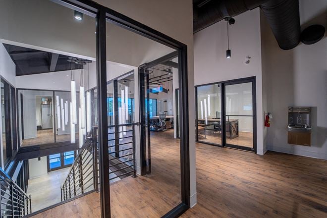 7K SF | Office with W/H | 7th Ave, Ybor City