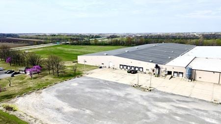 Photo of commercial space at 103 South Acres Drive in Sikeston