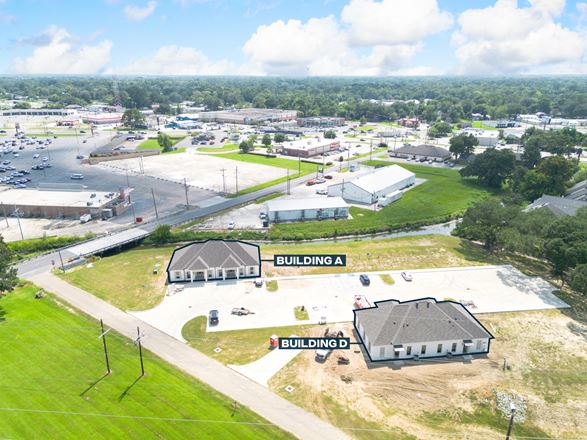 Bayou Business Commons: Class A New Construction Office Suites
