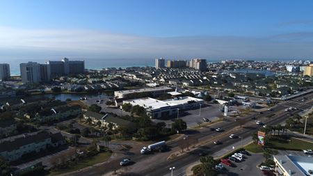 Photo of commercial space at 862 US-98 in Destin