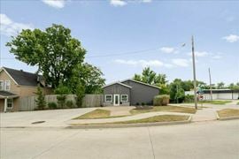 1731 W 39th Ave