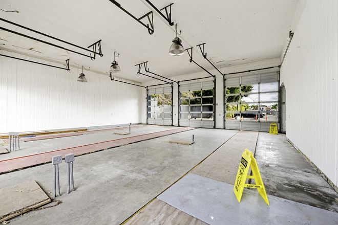 1520 W Coast Hwy