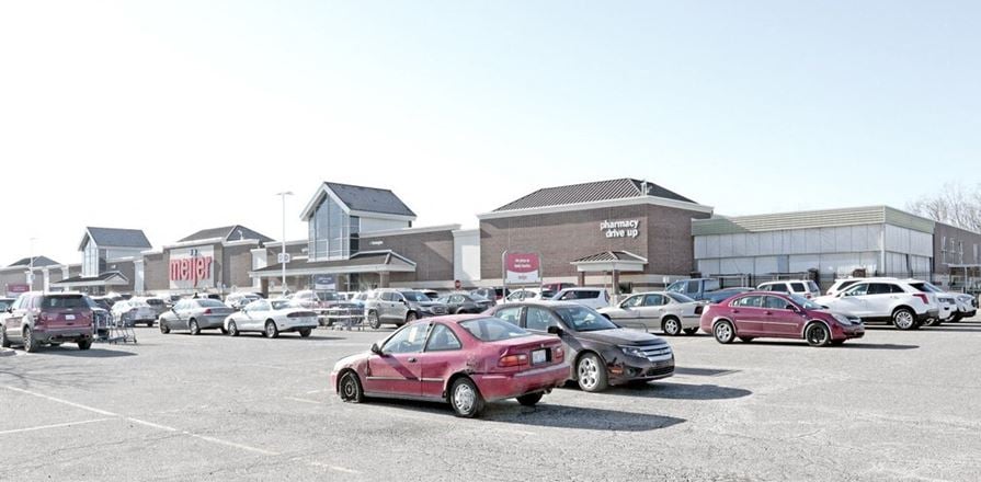 Retail space for Rent at 29505 Mound Rd. in Warren