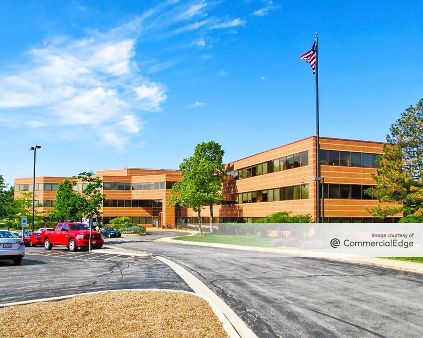 The Crossings 1520 Kensington Road, Oak Brook, IL Office Building